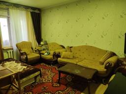 3 комнаты, 75 м², 106 серия, 1 этаж, Старый ремонт