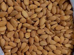 Almond nuts