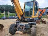 Hyundai R55W - фото 1