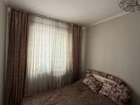 Продается 2‑комнатная квартира, 5микр. Сш№3 в шаговой доступности школа - фото 2